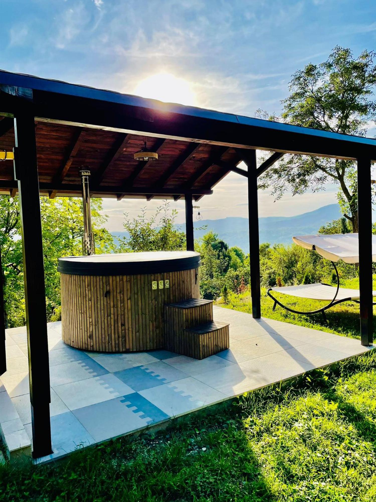 Pensiunea Piri Land Comarnic Exterior foto